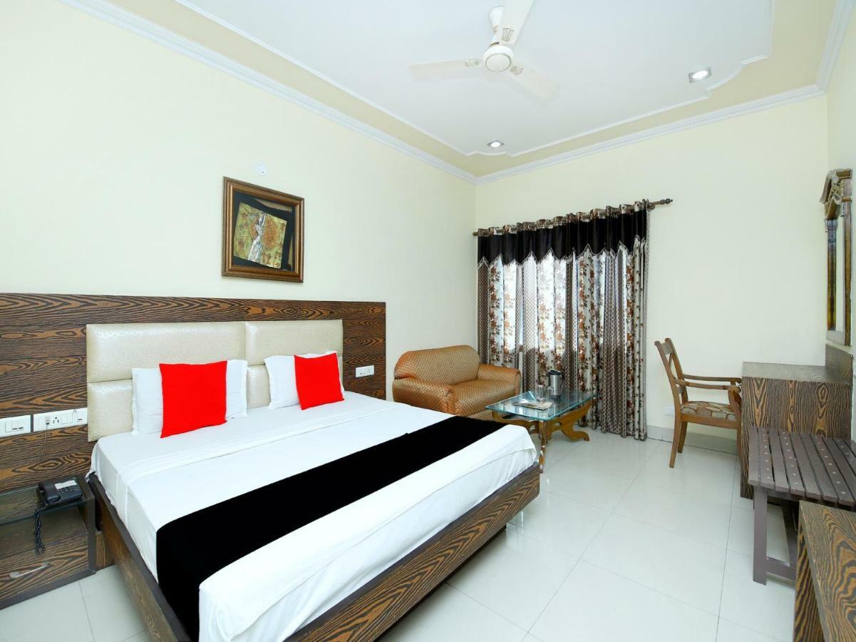 Hotel Sanjog International Amritsar Zewnętrze zdjęcie