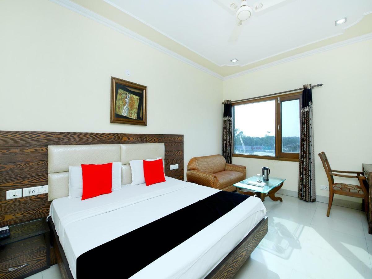 Hotel Sanjog International Amritsar Zewnętrze zdjęcie